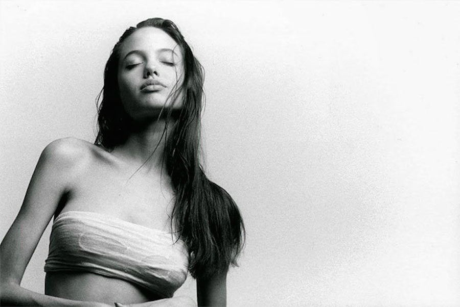 youngangelinajolie-3