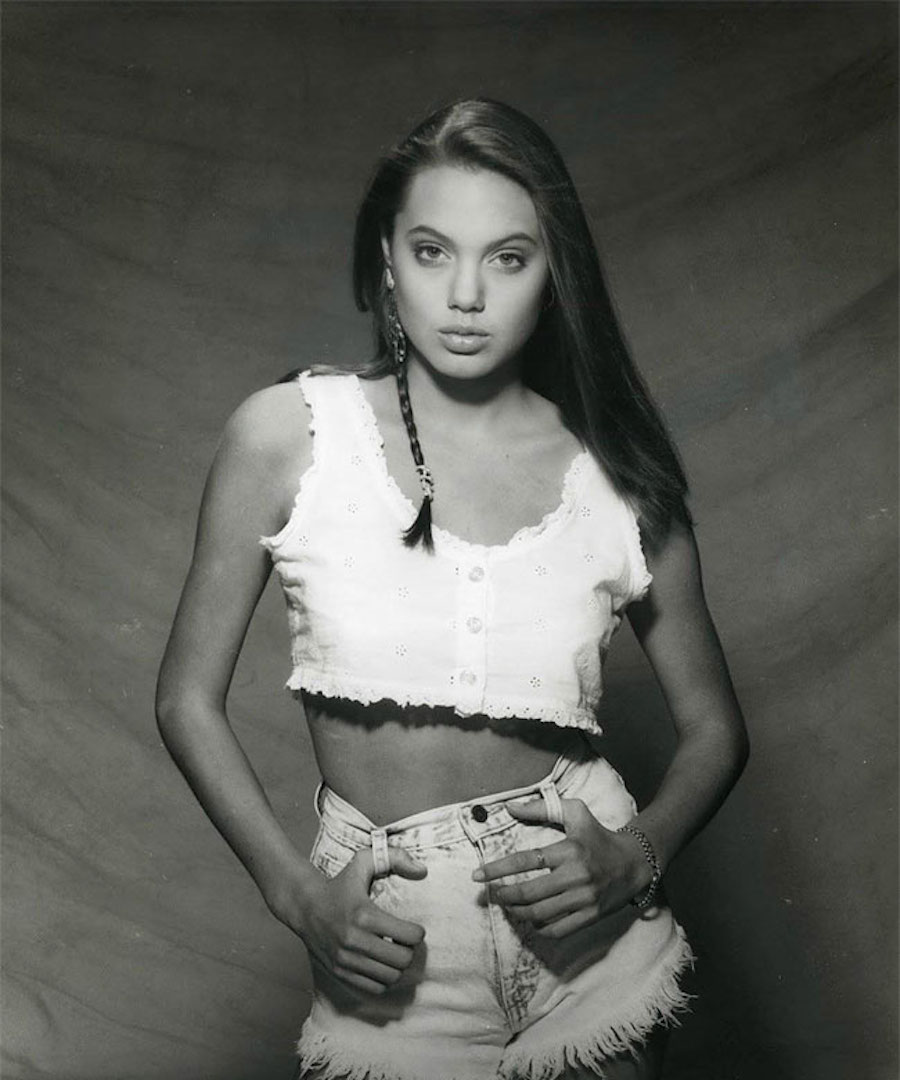 First Photoshoot Of Angelina Jolie When She Was 15 Years Old Fubiz Media