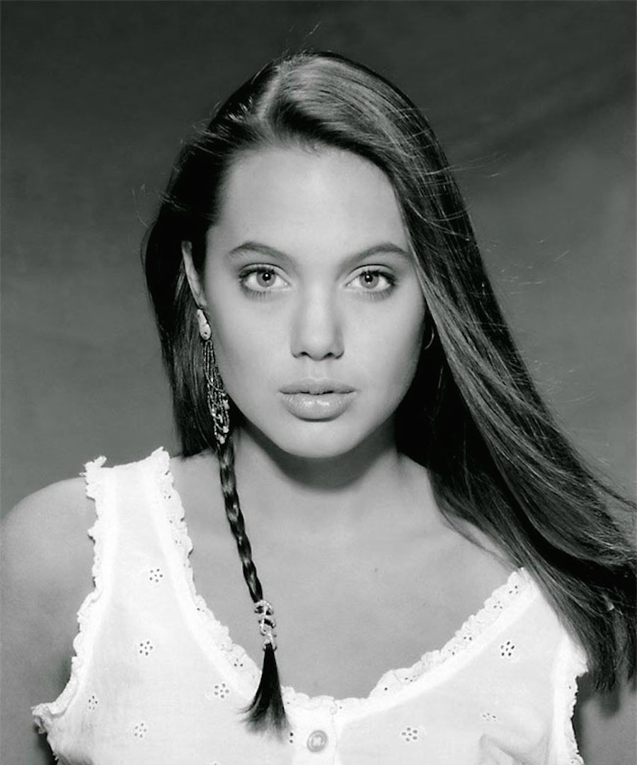 youngangelinajolie-7