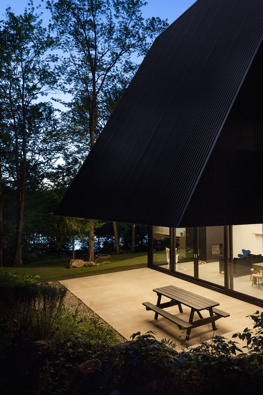 Contemporary Triangular Cabin in Canada6