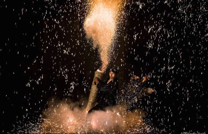 Superb Pictures of Traditional Fireworks in Japan