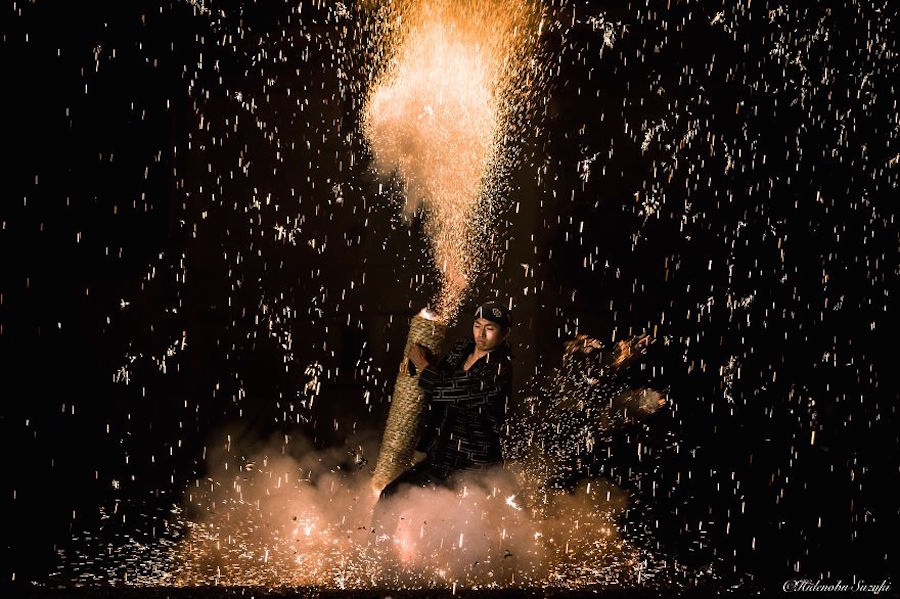 Superb Pictures of Traditional Fireworks in Japan2