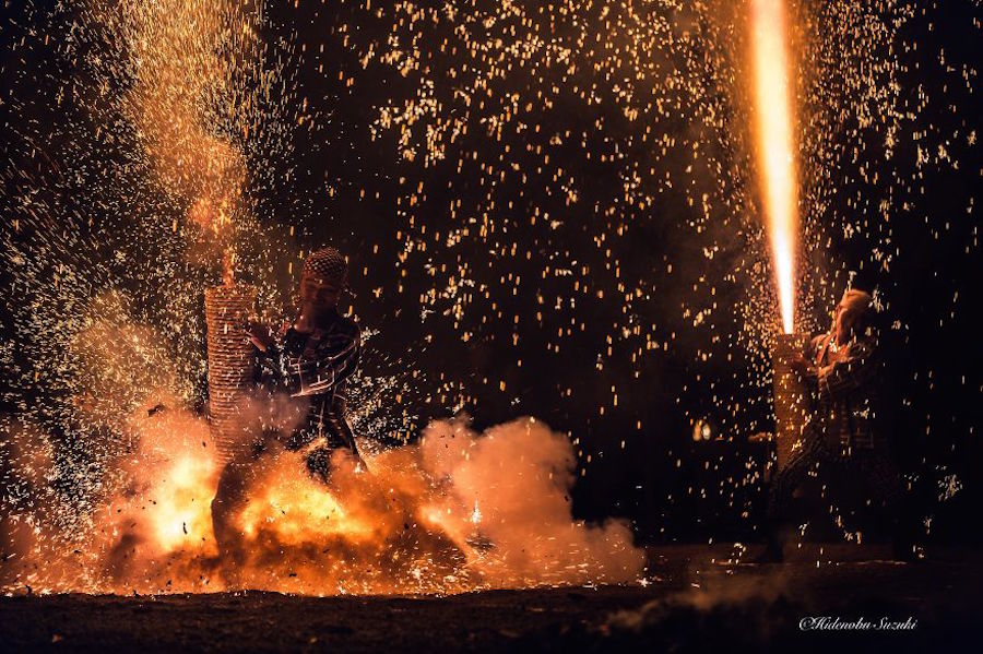 Superb Pictures of Traditional Fireworks in Japan4