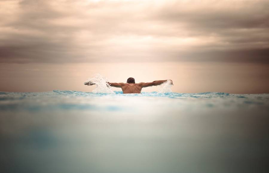 Underwater Photography of a Free Diver