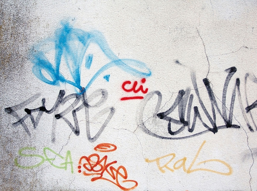 graffitilegible13