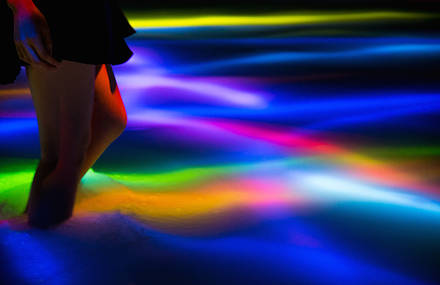 Immersive Digital Art Installation in Tokyo by Teamlab