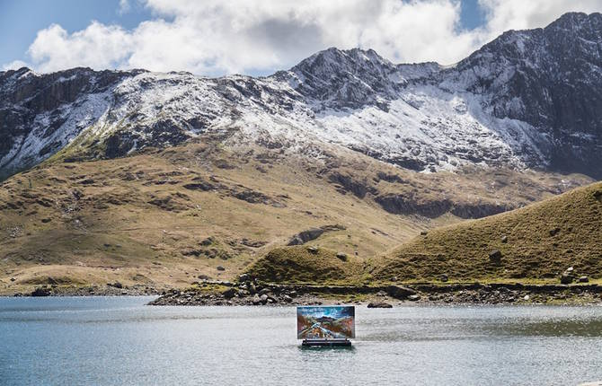 Beautiful Paintings Inserted in Natural Landscapes