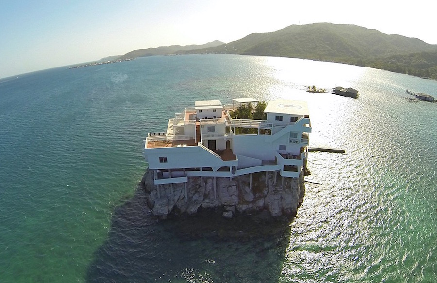 Gorgeous Pictures of the Dunbar Rock Villa in the Caribbean0