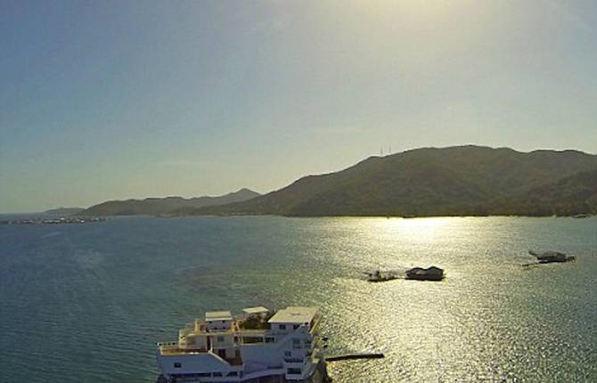 Gorgeous Pictures of the Dunbar Rock Villa in the Caribbean