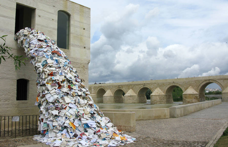 Impressive & Monumental Books Sculptures Installations