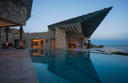 Incredible Structural Residence in Mexico