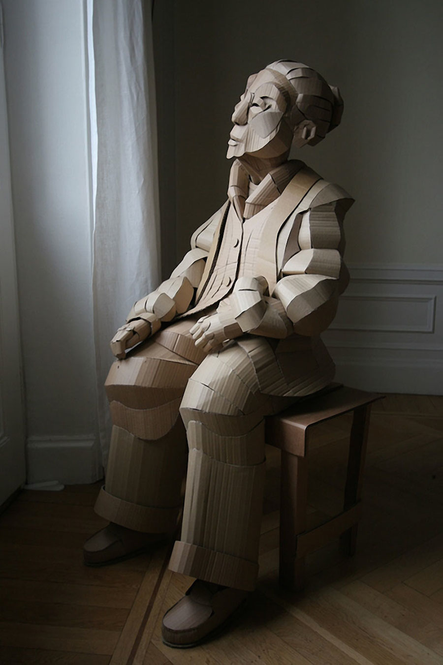 Cardboard Sculptures of Chinese Inhabitants-9