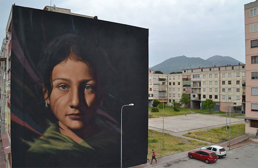 Giant Hyperrealistic Mural Portraits-5