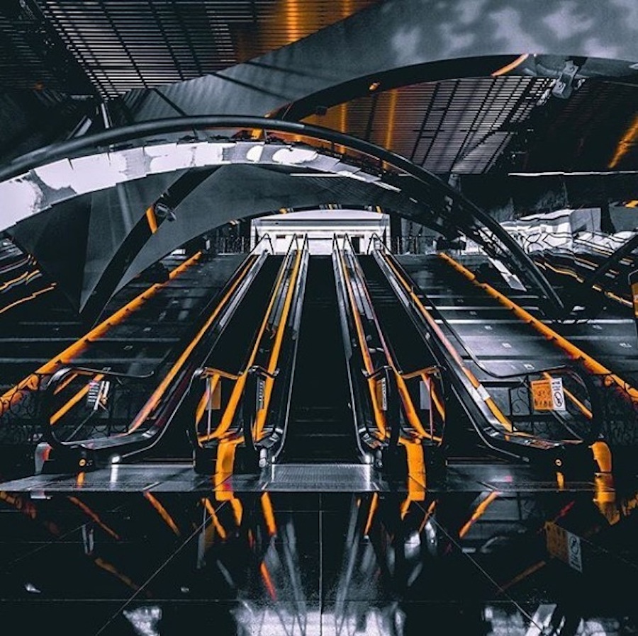 Gorgeous Instagram Account  Focusing on Symmetrical Architecture-4