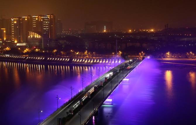 Illuminated Musical Fountains in China