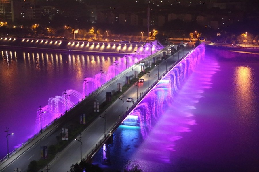 Illuminated Musical Fountains in China-4