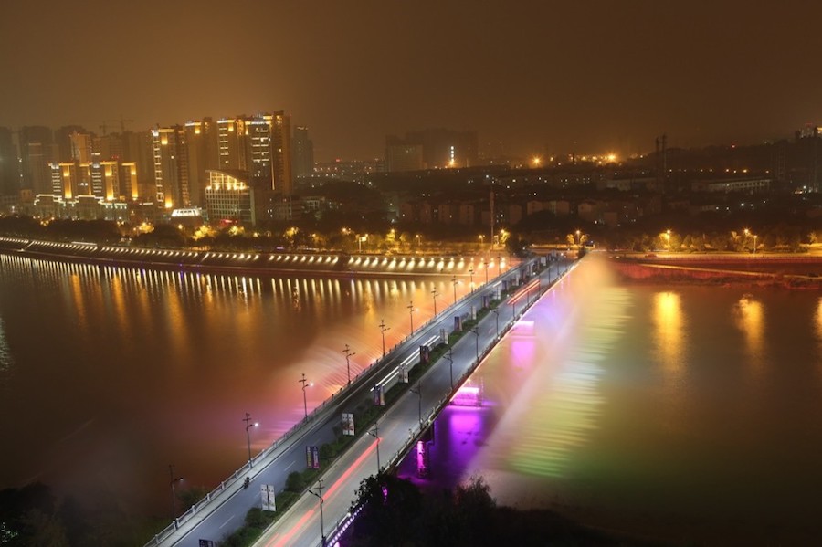 Illuminated Musical Fountains in China-5