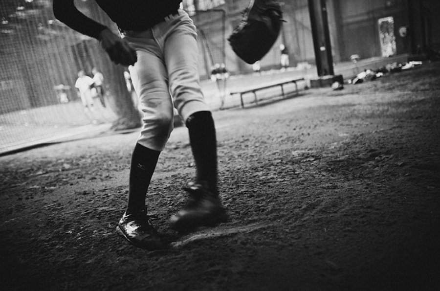 Intimate Black and White Pictures of a Baseball Team in Tokyo-7