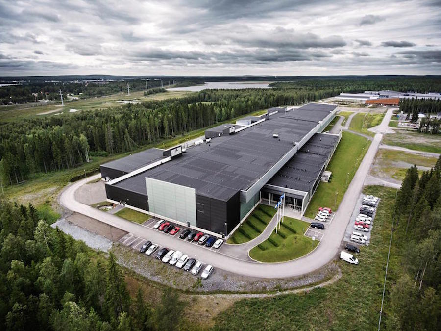 Official Pictures of Facebook Data Center in Sweden-6