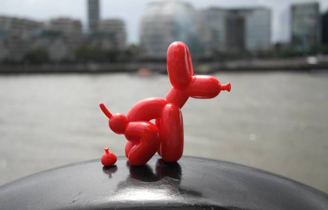 Sculpture Parody of Jeff Koon’s Balloon Dog