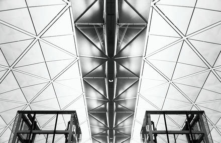 Uncluttered Black and White Architecture Photography