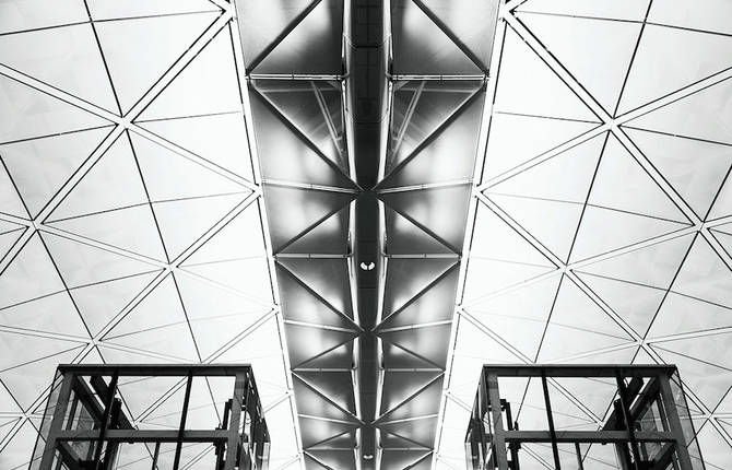 Uncluttered Black and White Architecture Photography