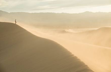 Breathtaking Photographs of Dunes in the Middle of the Death Valley