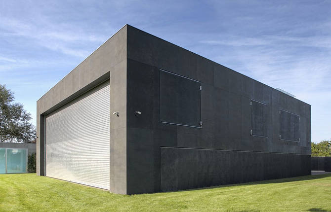 House turning into Zombie Bunker