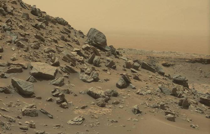 Amazing New Photographs of Mars