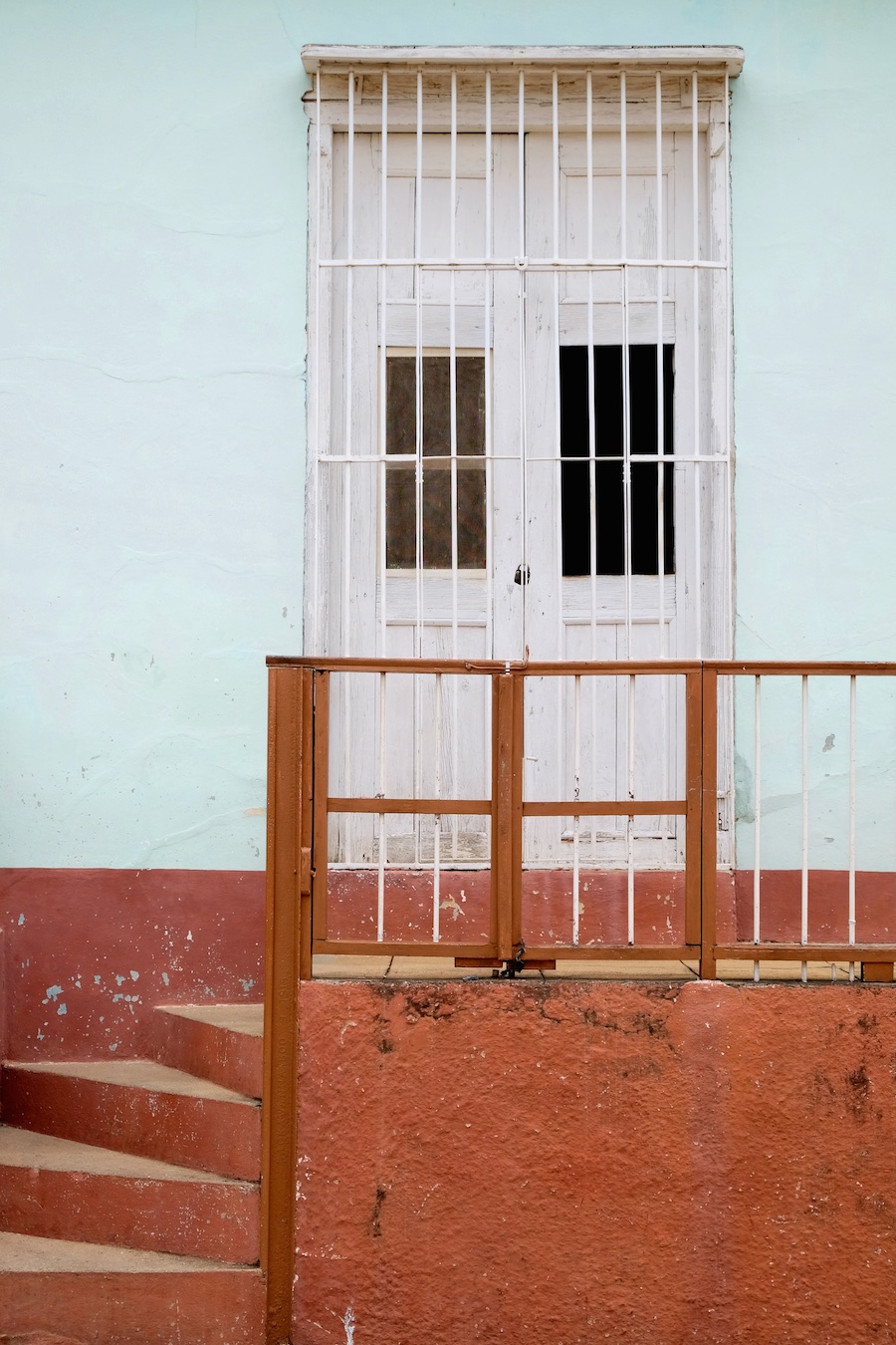 Beautiful Colors and Geometry of the Cuban Architecture-10