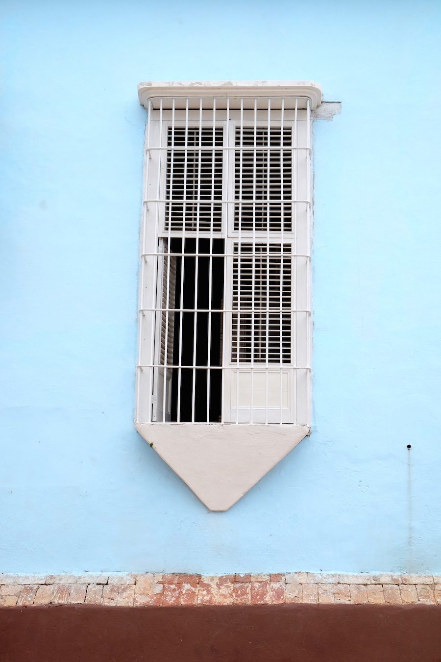 Beautiful Colors and Geometry of the Cuban Architecture-11