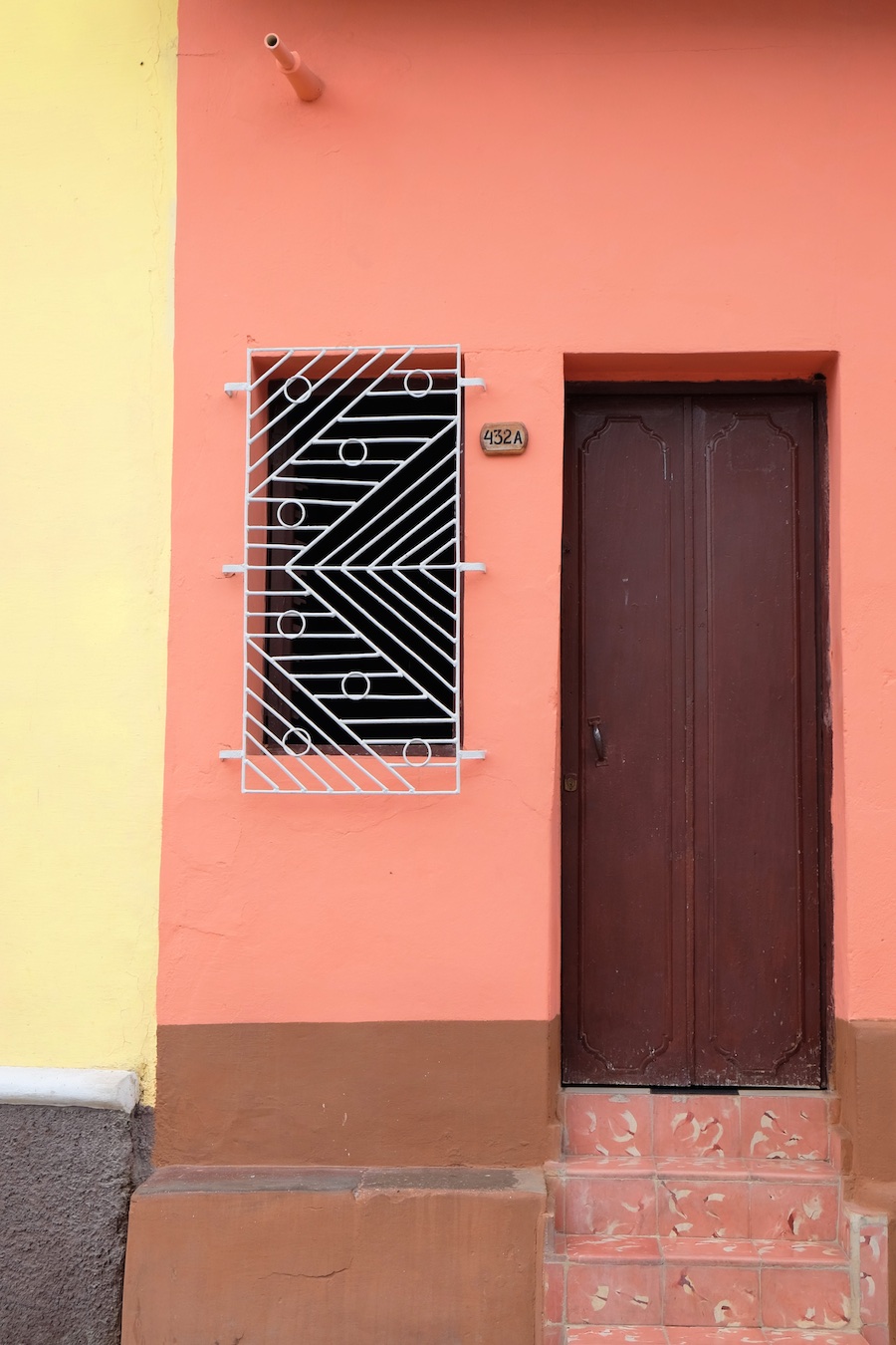 Beautiful Colors and Geometry of the Cuban Architecture-19