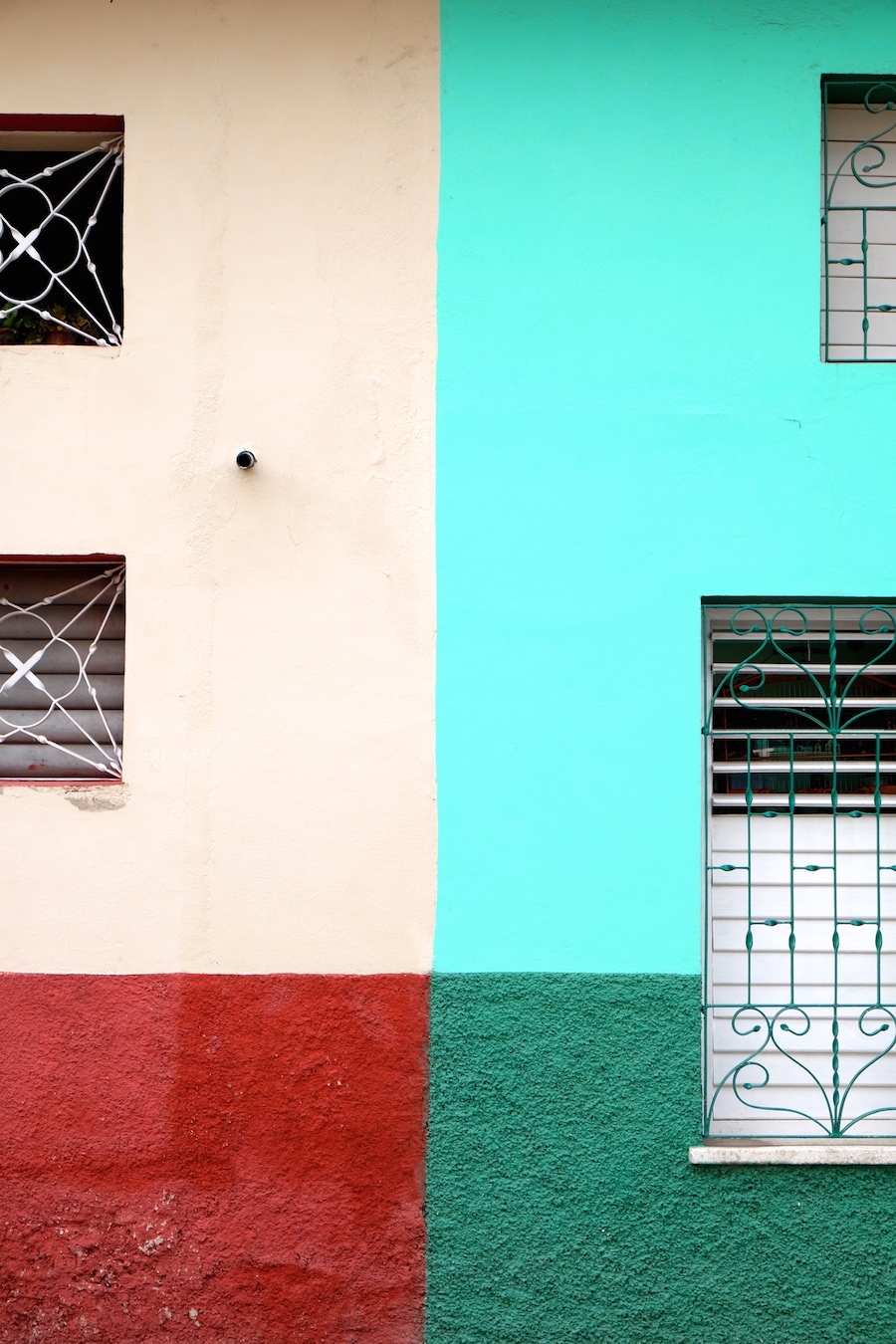 Beautiful Colors and Geometry of the Cuban Architecture-8 – Fubiz Media