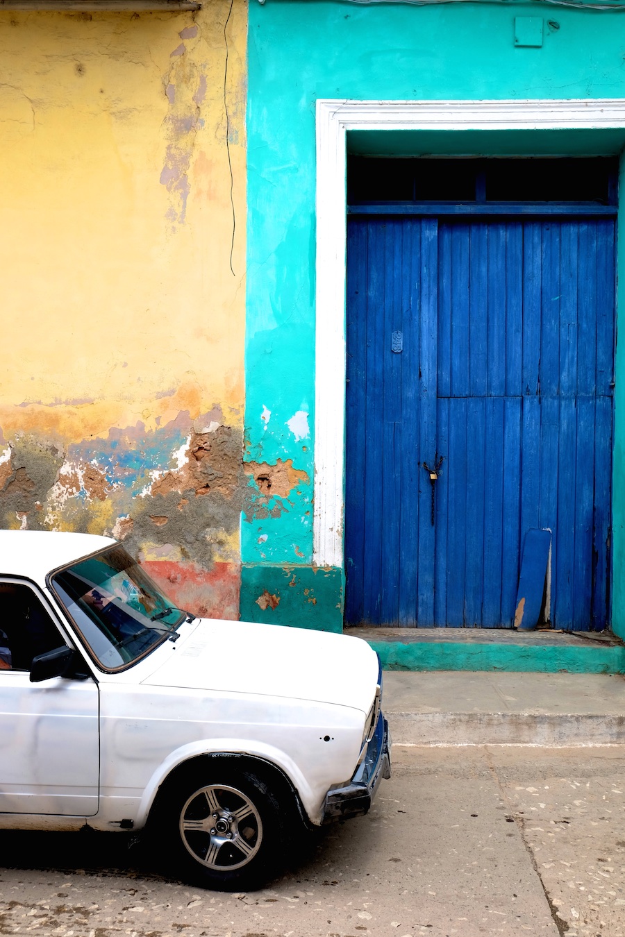 Beautiful Colors and Geometry of the Cuban Architecture-7