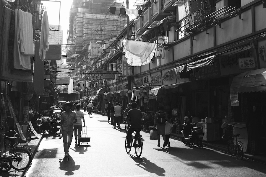 Exploring the Many Atmospheres of Shanghai in Photo-18