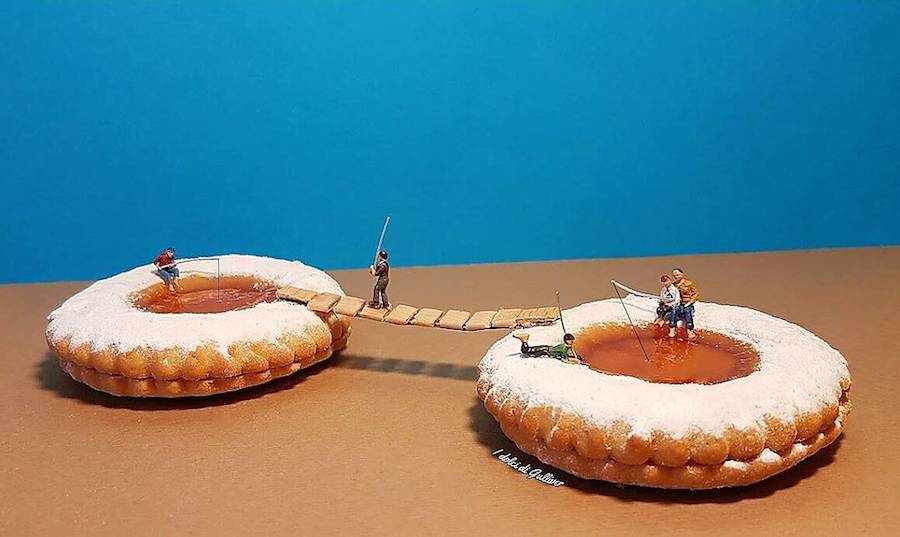 Funny Miniature Scenes with Desserts-2