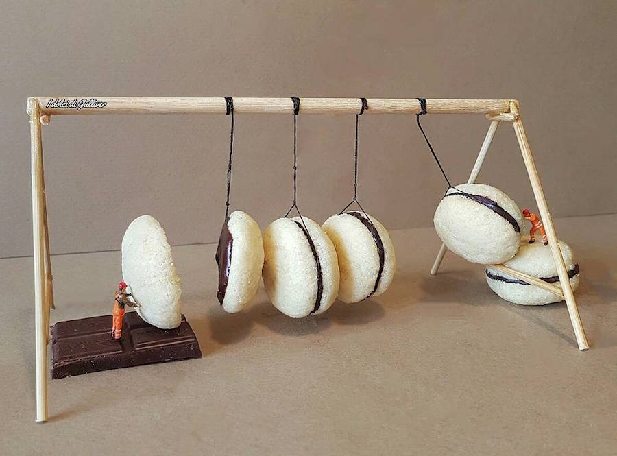 Funny Miniature Scenes with Desserts-8