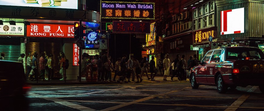 Immersive Daily Life Photography in Hong Kong-13