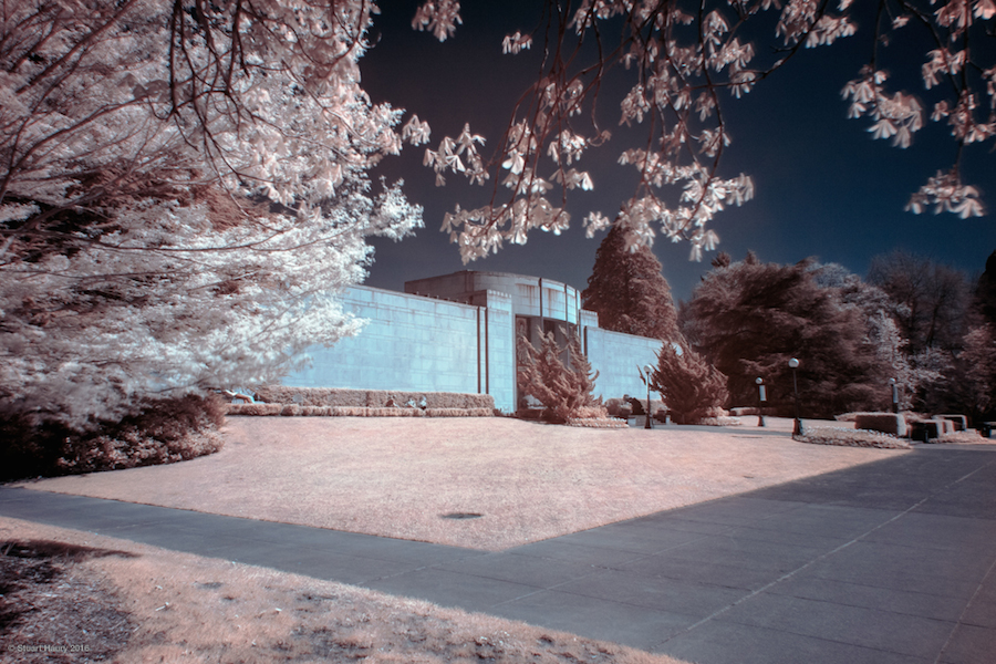 Photographical Exploration of the US in Infrared-10