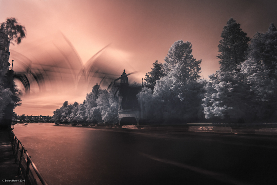 Photographical Exploration of the US in Infrared-6
