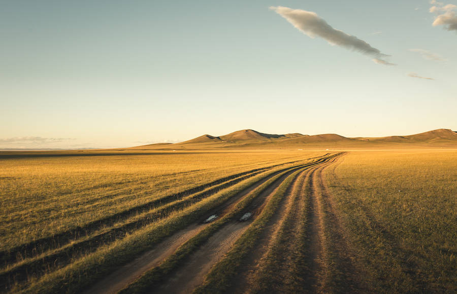 Stunning Photographic Trip Across the Steppes of Mongolia