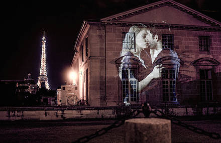 Video Projection of Couples Kissing in Paris by Julien Nonnon