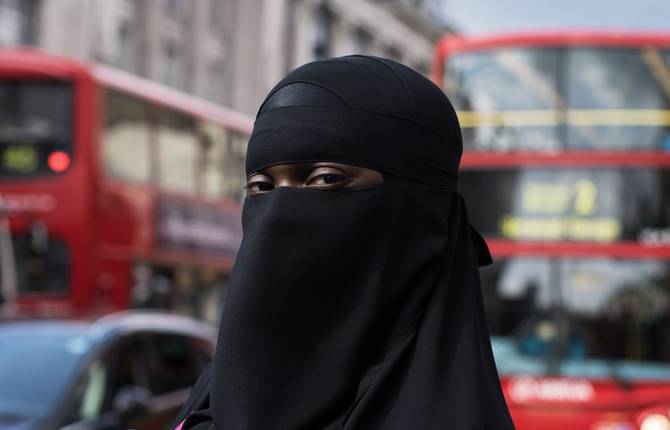 Forceful Portraits Showing the New Face of Britain