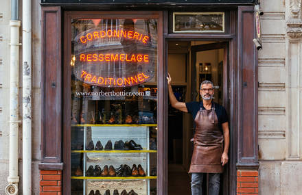 Parisian Spirit through its Shop Signs