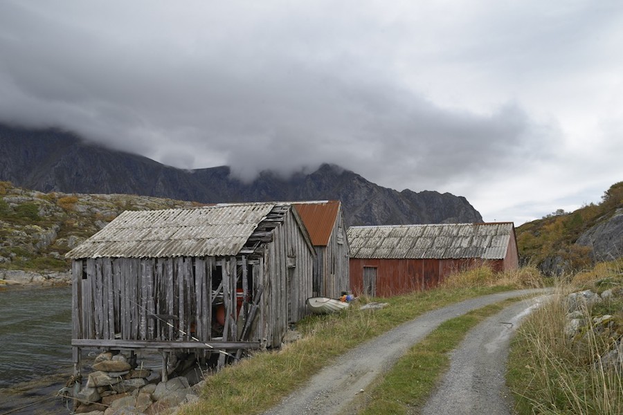 Architectural Wooden Cottage in Norway-10