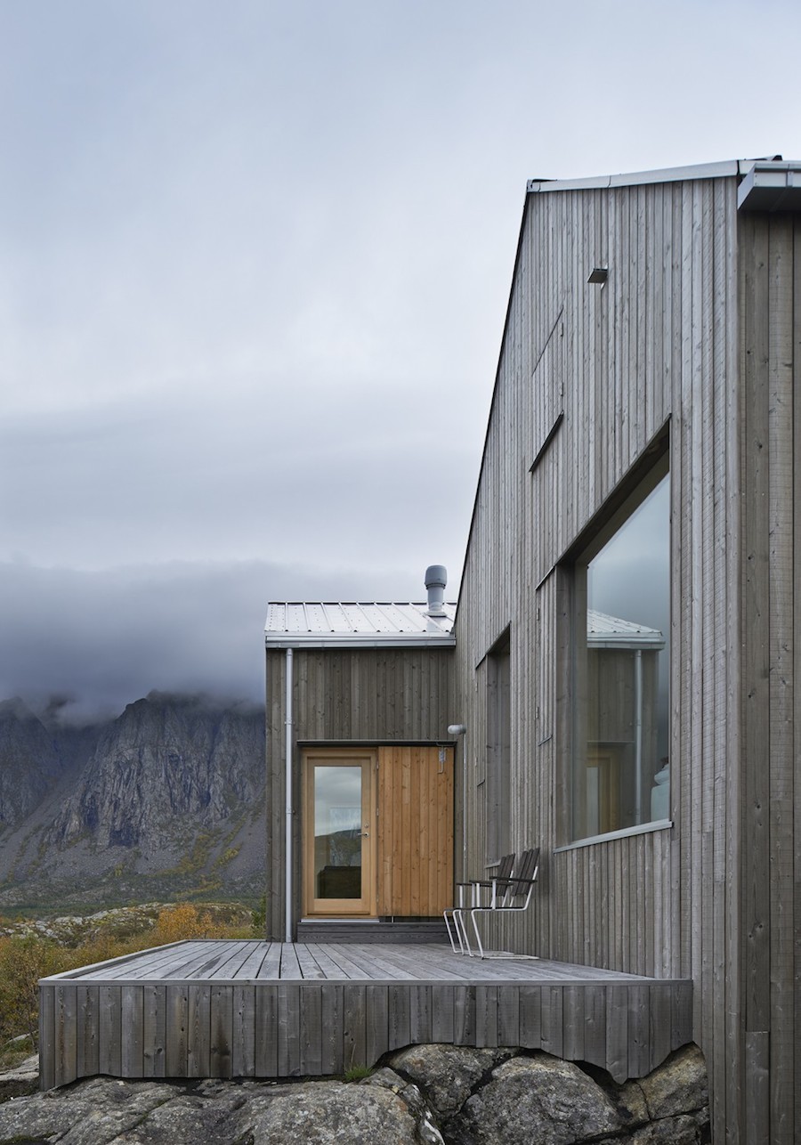 Architectural Wooden Cottage in Norway-5