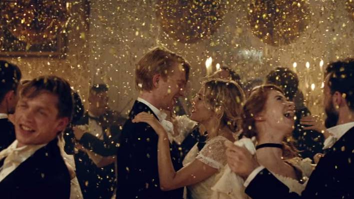 Splendid Burberry Christmas Tale