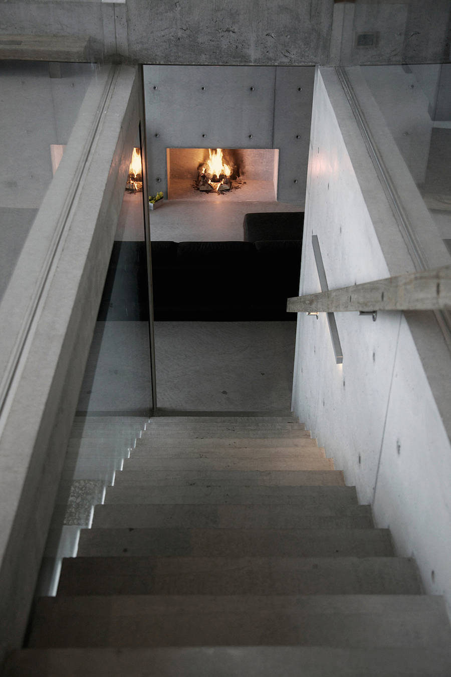 Modern-Concrete-House-in-Norway-9-900x1350