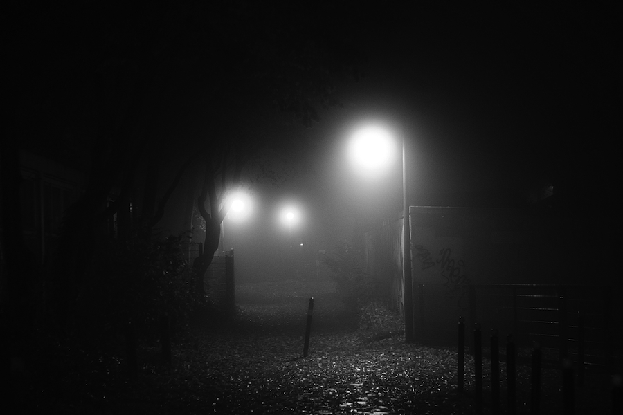 Mysterious Black and White Urban Scenes in the Fog-13