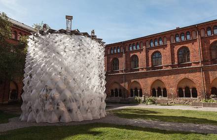 Parametric Glacier Pavilion by DJA